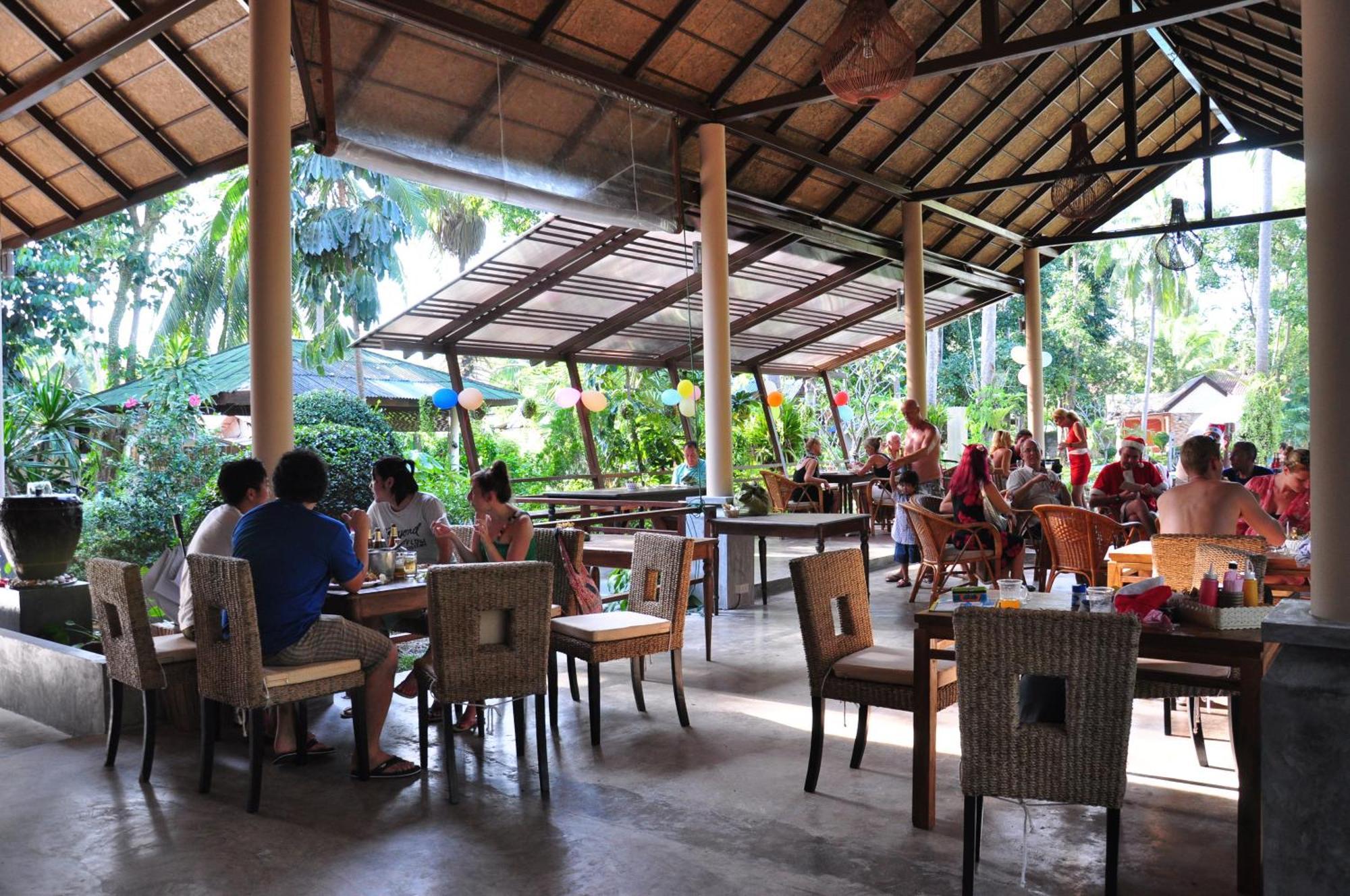 Phalarn Inn Resort Mae Nam Dış mekan fotoğraf